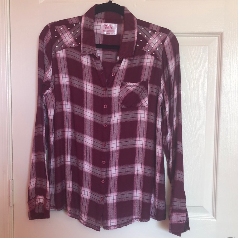 Lightweight Plaid Button Down